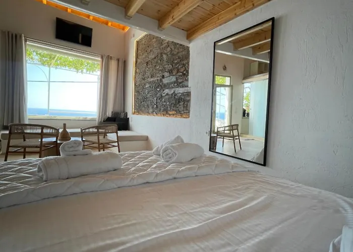 Michalelis Loft & Cave