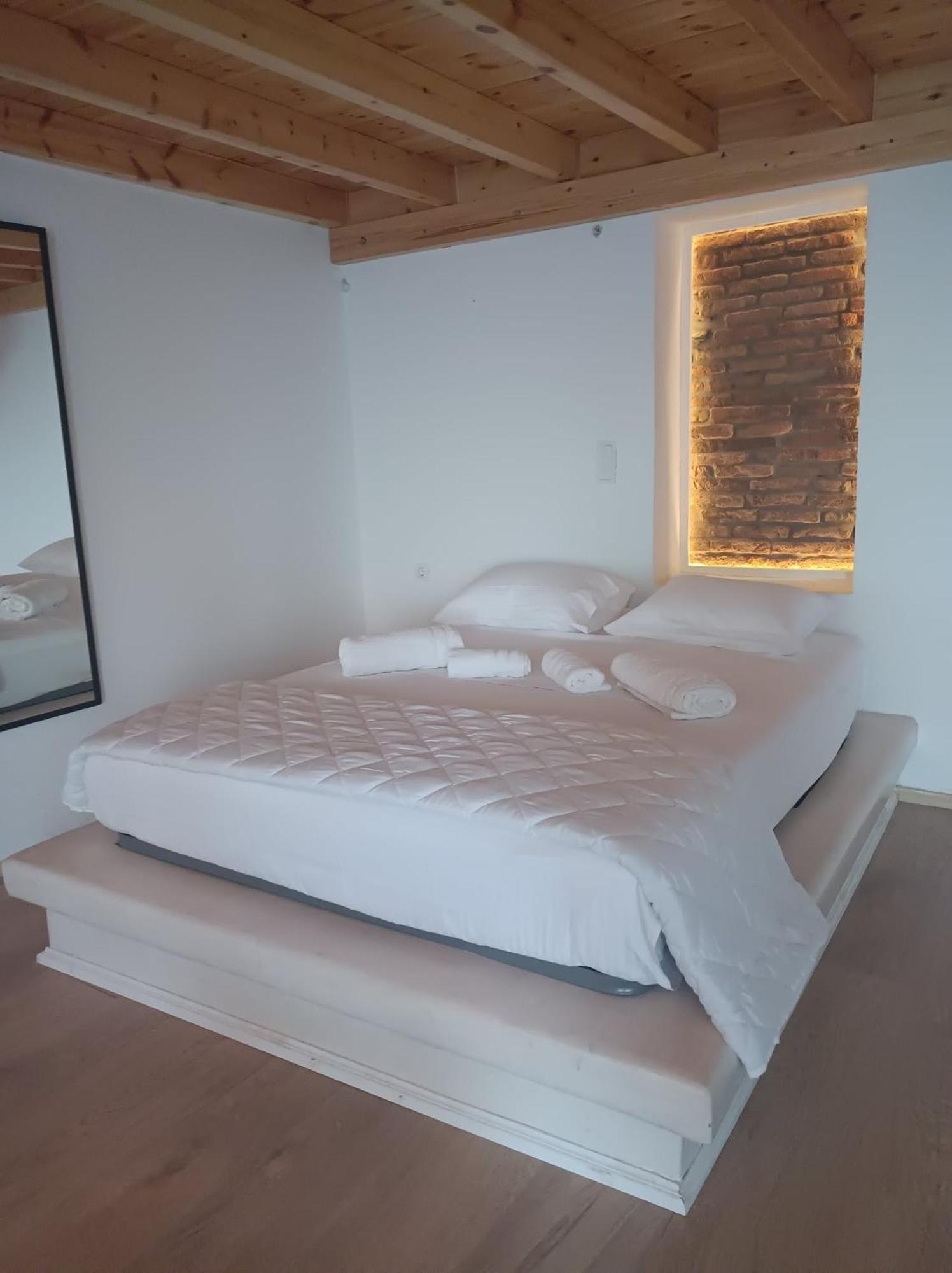 Apartment Michalelis Loft & Cave Plomari
